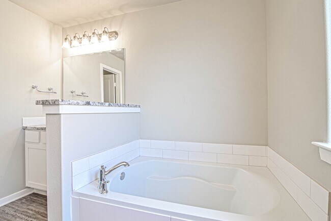 Building Photo - 2714 Southwest St