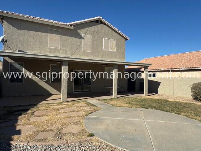 Building Photo - 1909 N 103rd Ln