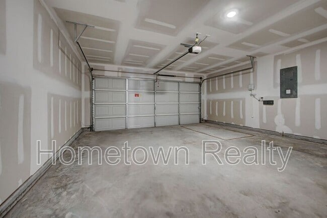 Building Photo - 9724 NW 124th St