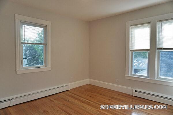 Building Photo - 2 Ivaloo St