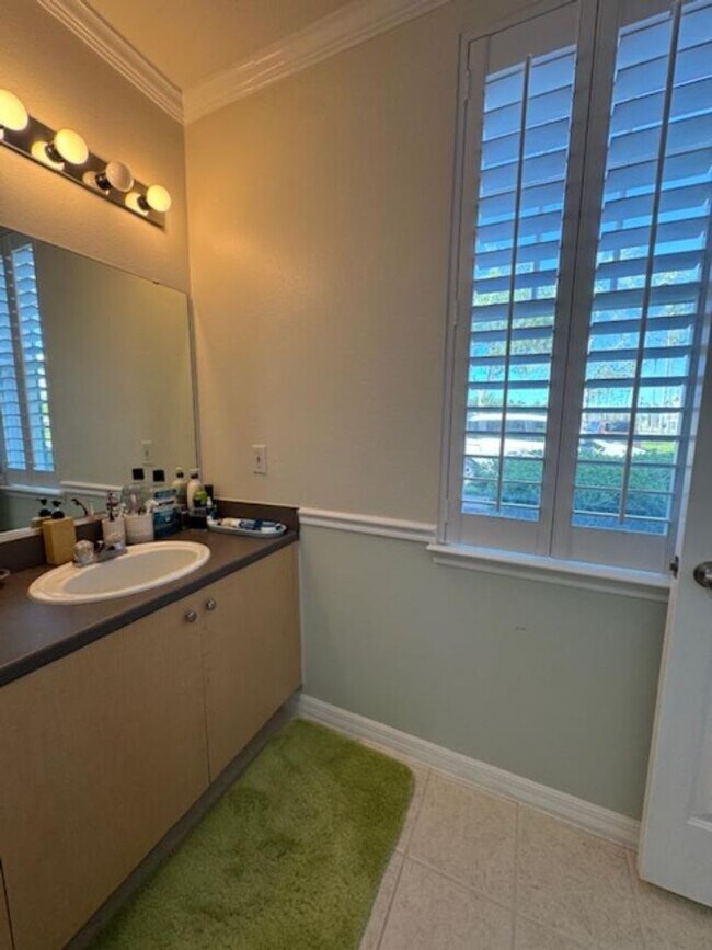 Building Photo - 2 Bedroom 2 Bathroom Ground floor Condo in Celebration