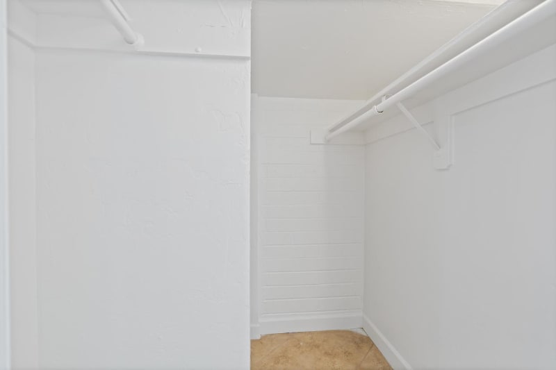 Building Photo - 2304 N 10th Ave