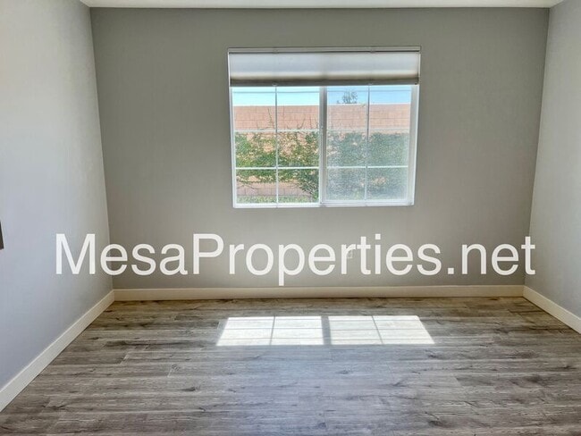 Building Photo - 1046 Newberry Ln