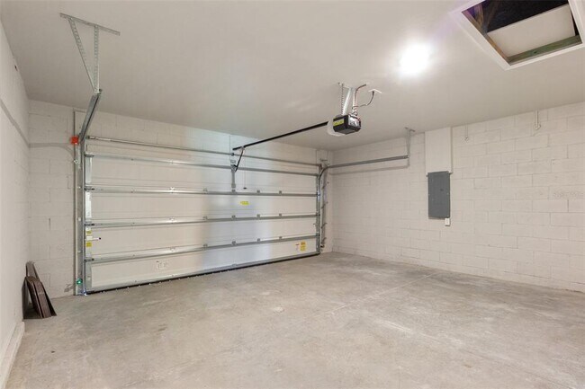 Building Photo - 25361 Doredo Dr