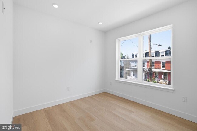 Building Photo - 3637 N 16th St
