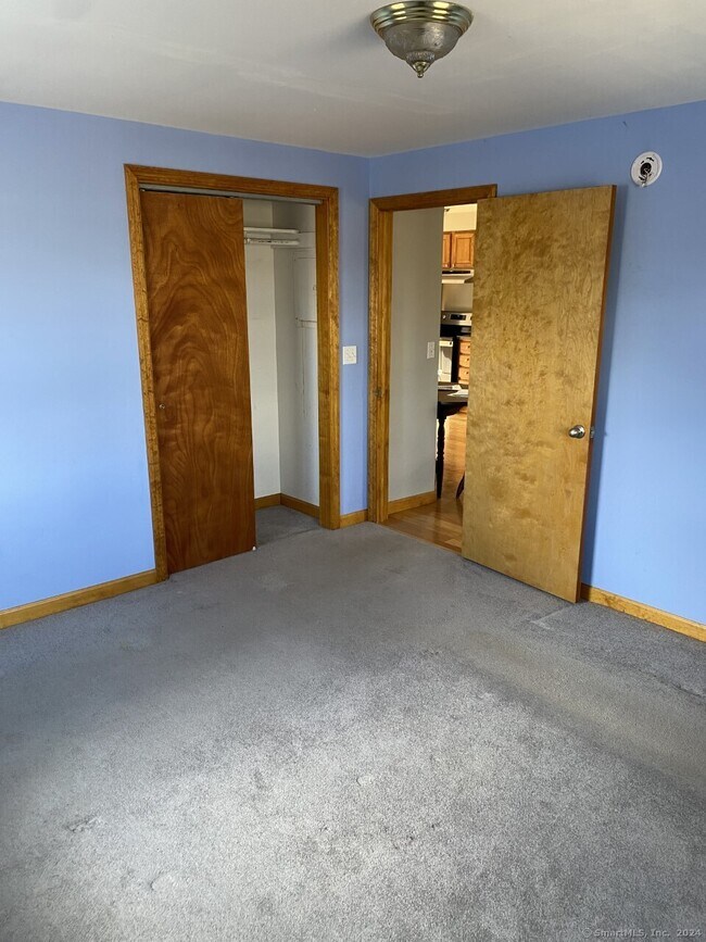 Building Photo - 21 S Division St