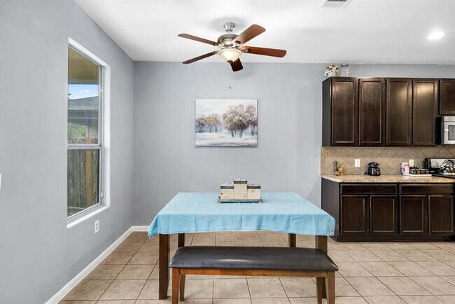 Building Photo - 16427 Misty Paloma Dr