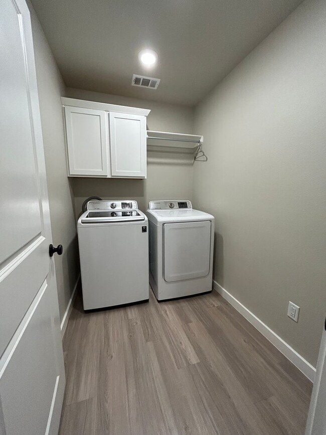 Building Photo - RECENTLY REDUCED!!  Beautiful Home in North Park