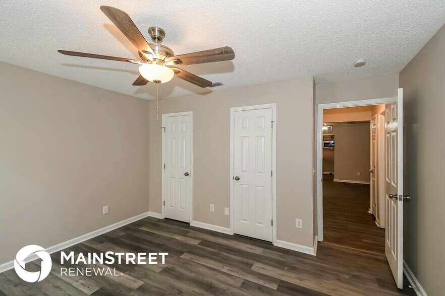 Building Photo - 11516 Birch Forest Cir E