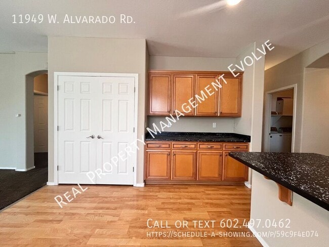 Building Photo - 11949 W Alvarado Rd