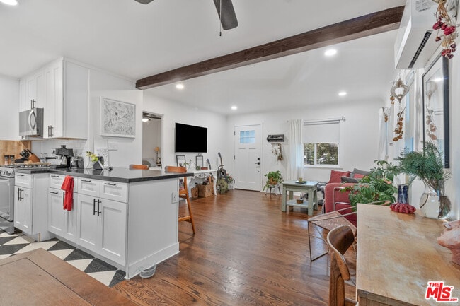 Building Photo - 4914 Malta St