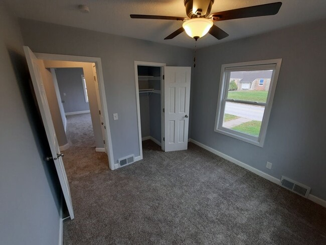 Building Photo - 2 Bedroom 1 Bathroom