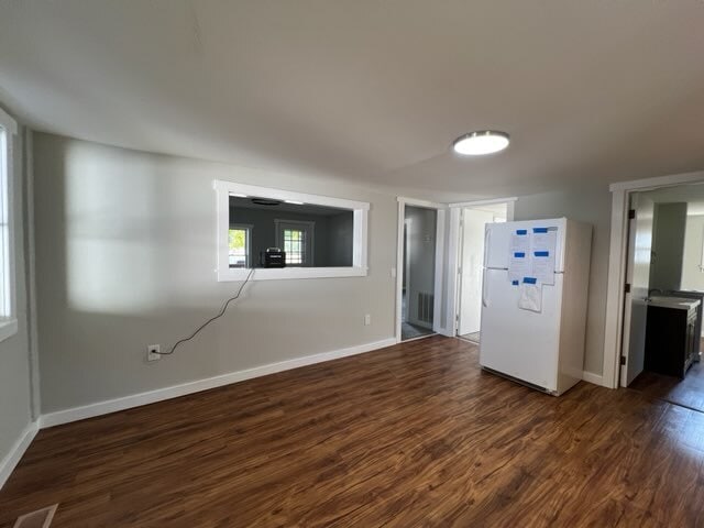 Kitchen - 2710 E Beecher St