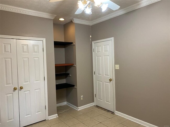 Building Photo - 1924 Dundee Dr