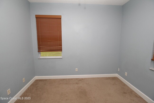 Building Photo - 480 Higgs Ave NW