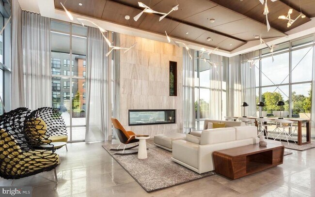 Building Photo - 145 Riverhaven Dr