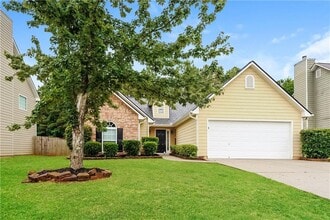 Building Photo - 246 Augusta Woods Dr