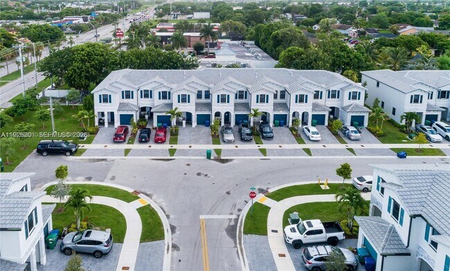 Building Photo - 28754 SW 134th Ct