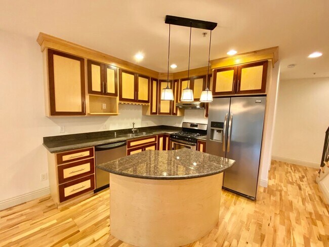 Building Photo - 2448-2452 Geary Blvd