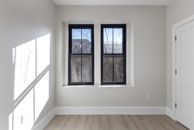 Building Photo - 279 Shawmut Ave