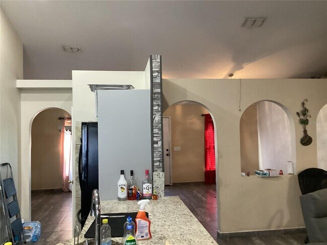 Building Photo - 134 Inconnu Ct