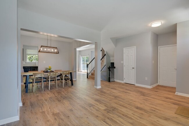 Building Photo - 9120 Banleigh Ln
