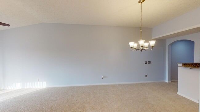 Building Photo - 6727 Cloudscape Way