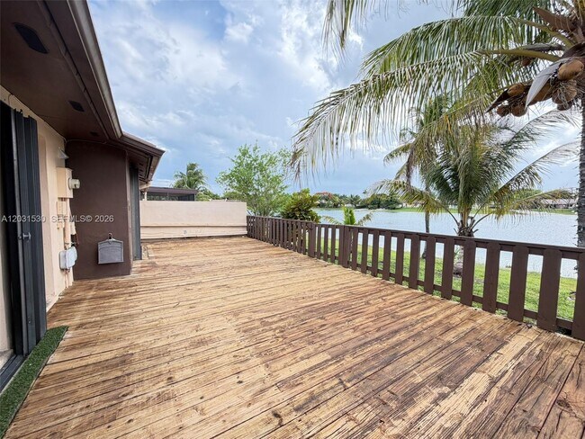 Building Photo - 11760 SW 123rd Ave