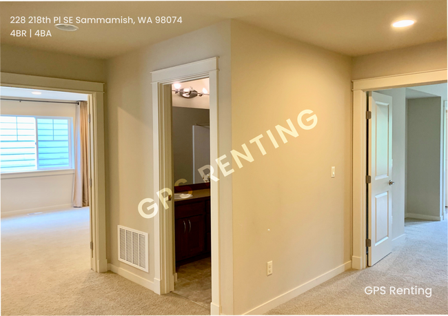 Building Photo - Available Now! Spacious 4BR Home in Pine M...