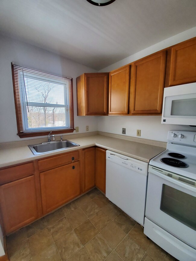 Harbortree Apartments New London, CT Apartment Finder