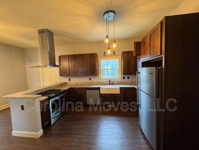 Building Photo - 101 S 7th St