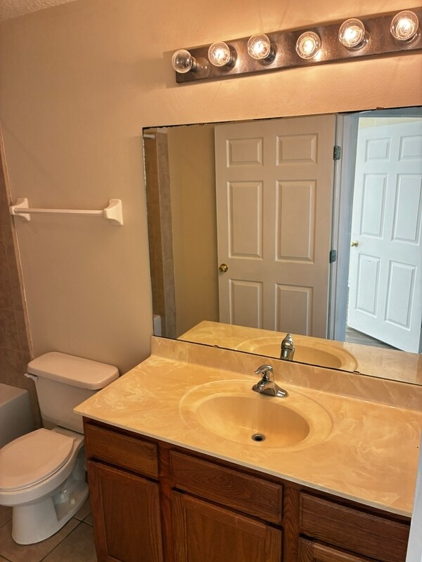 Building Photo - 9370 Scaup Way