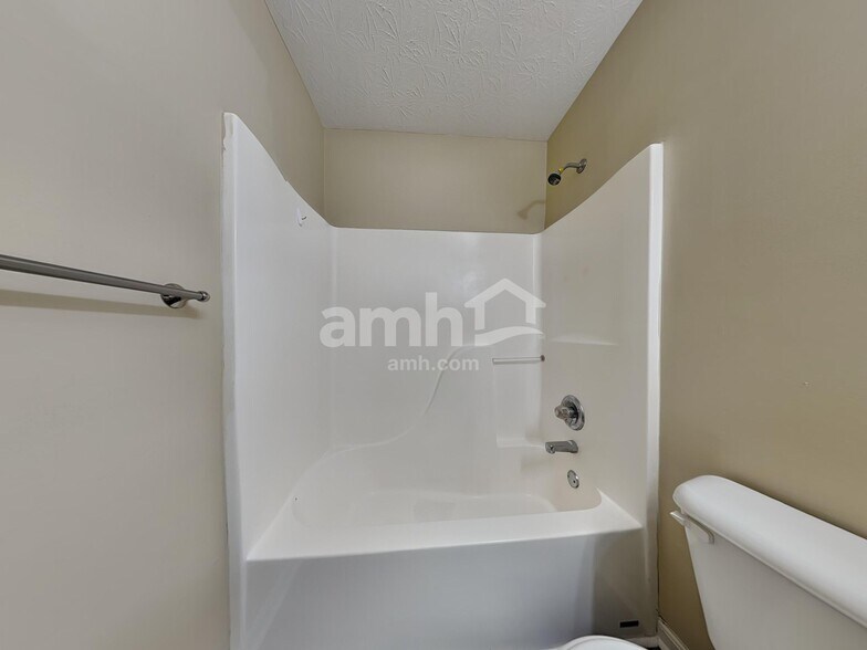 Building Photo - 1851 Treeshade Ct