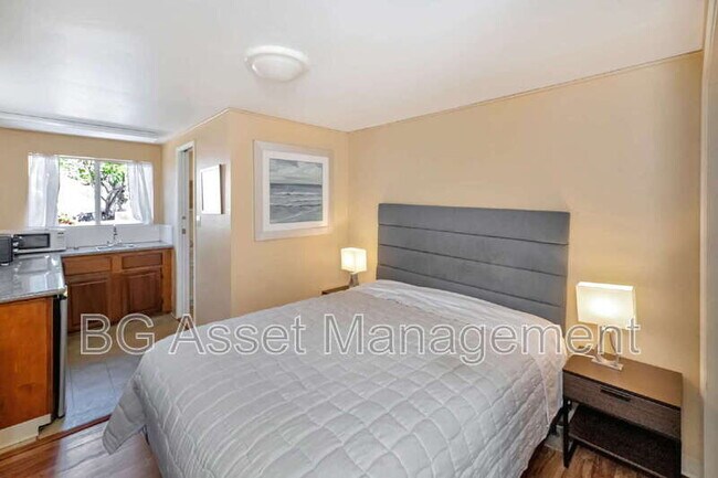 Building Photo - 6606 Aqua Vista Ct