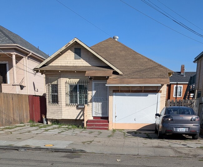 Building Photo - 1708 41st Ave