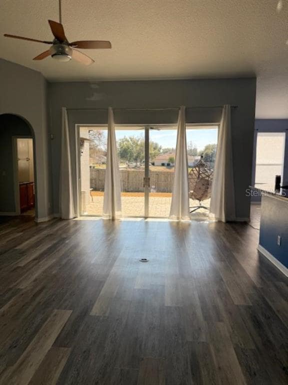 Building Photo - 170 Cedar Springs Cir