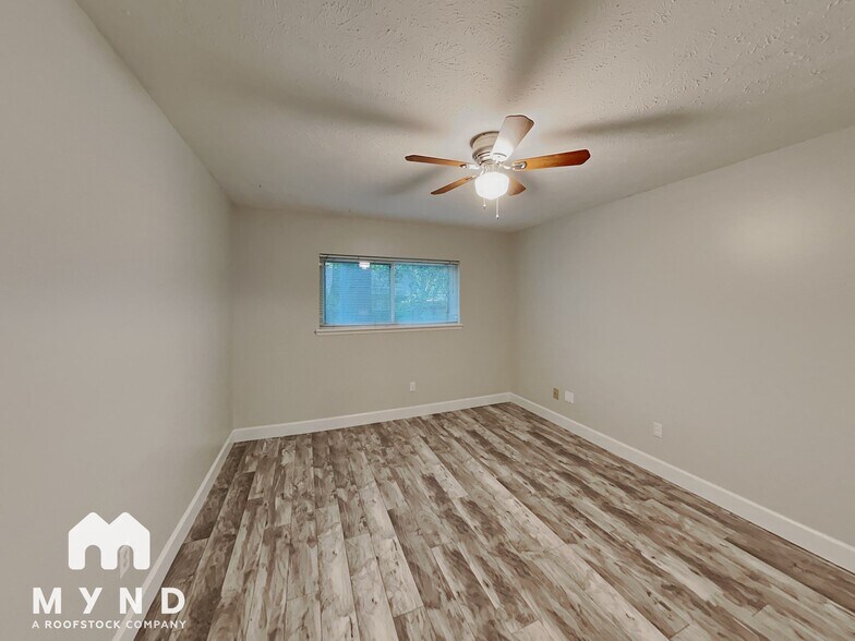 Building Photo - 61 S Circlewood Glen