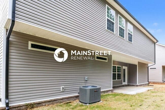 Building Photo - 4 Bedroom Pet-Friendly Home in Murfreesbor...