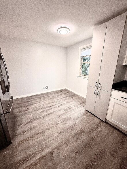 Building Photo - 1316 Marquette Ave