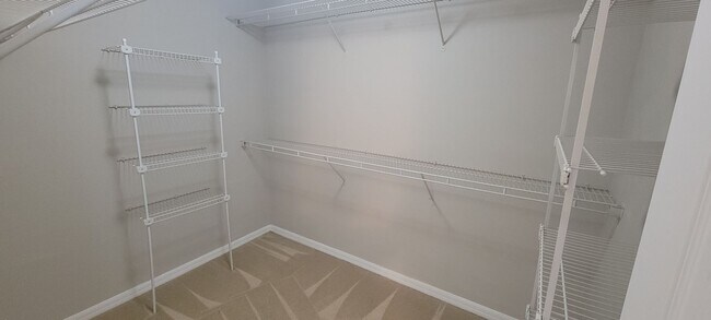 Building Photo - 1571 NW 29 Rd