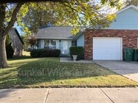 Building Photo - 914 Terrace Ct