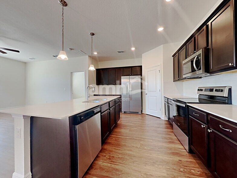 Building Photo - 20364 Calla Lily Dr