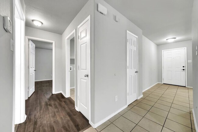 Building Photo - 3201 Sadie Trail