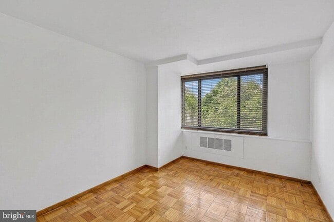 Building Photo - 4200 Cathedral Ave NW