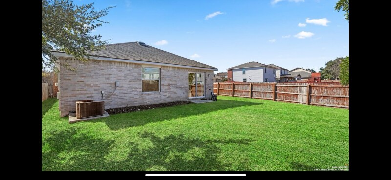 Building Photo - 9679 Acadian Dr