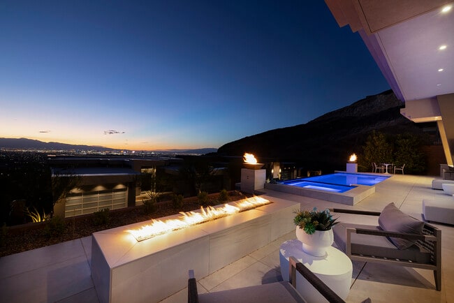 Building Photo - 663 Palisade Rim Dr