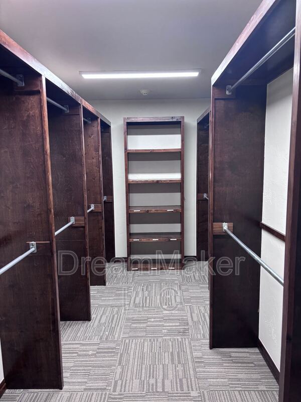 Building Photo - 2815 SE 44th St