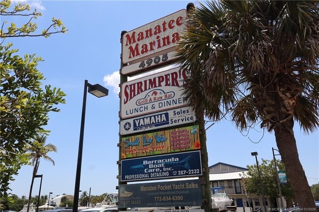 Building Photo - 4982 SE Railway Ave