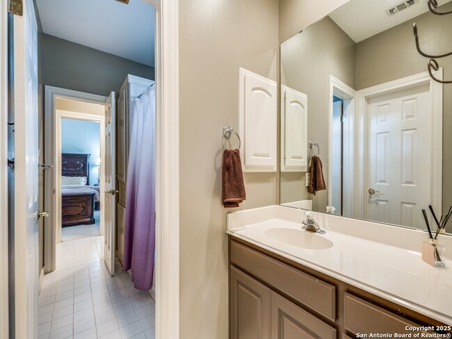 Building Photo - 19114 Autumn Garden