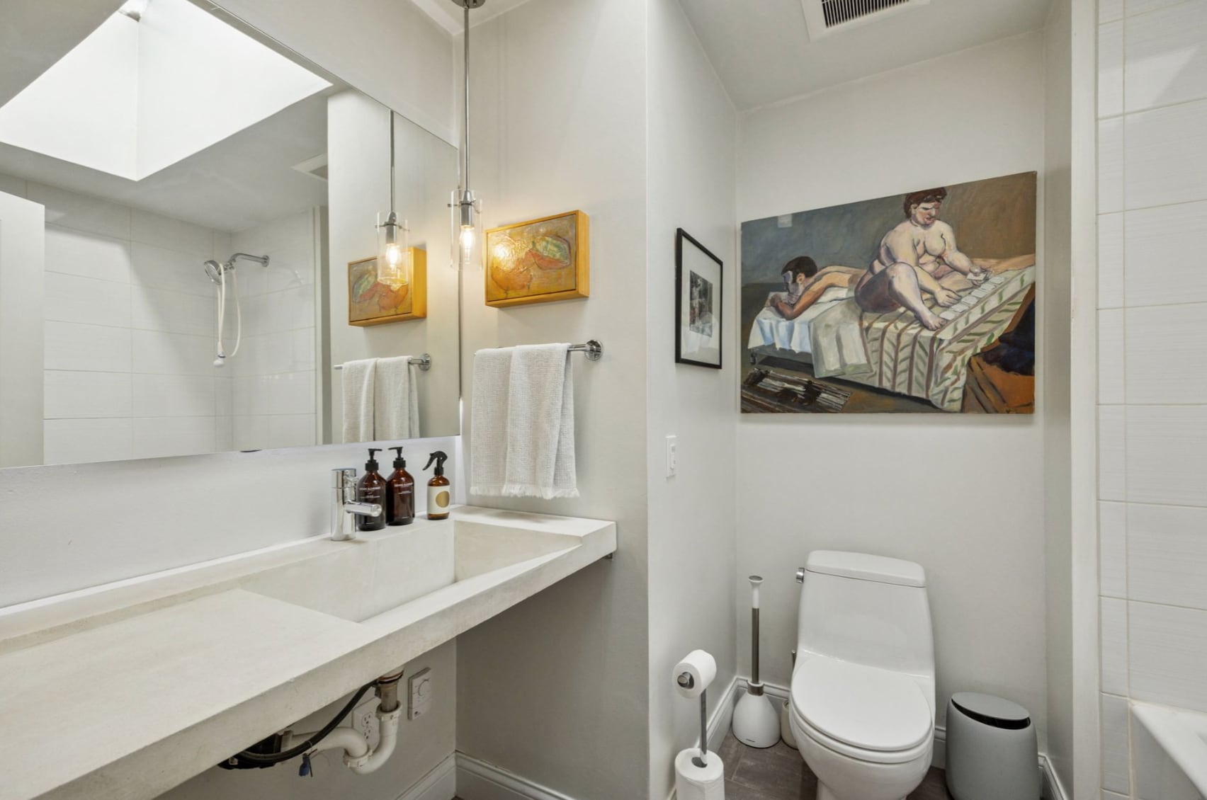 Building Photo - 20 East 40th Street